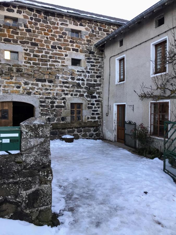 Maison De Famille Au Plateau Du Mezenc Les Vastres Luaran gambar