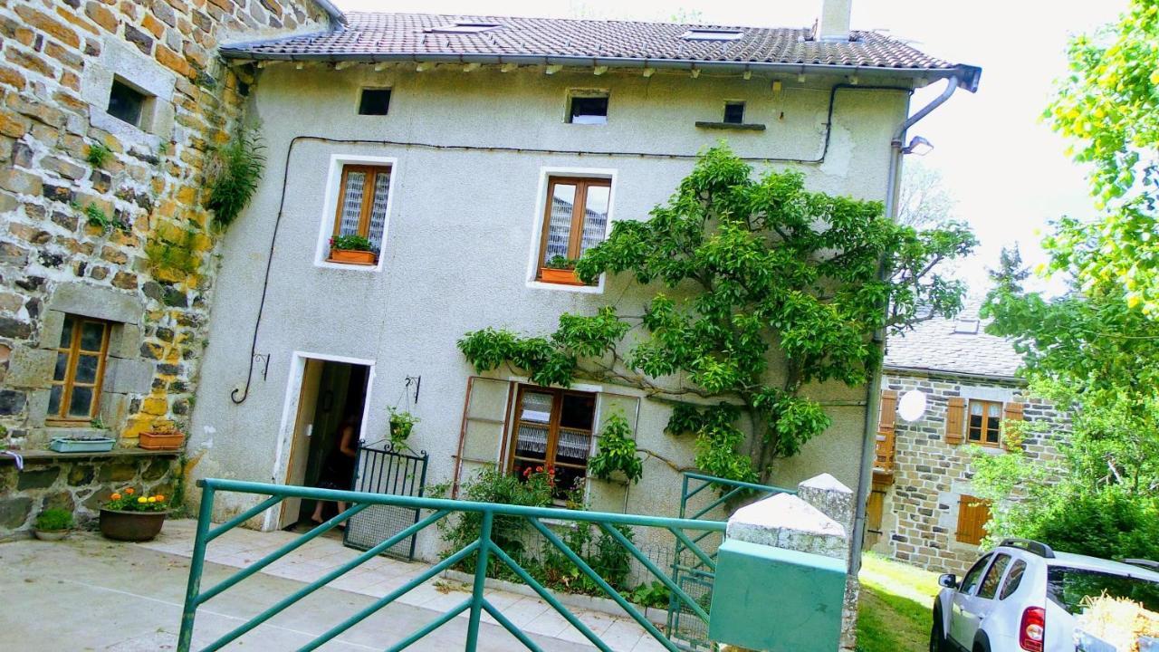 Maison De Famille Au Plateau Du Mezenc Les Vastres Luaran gambar