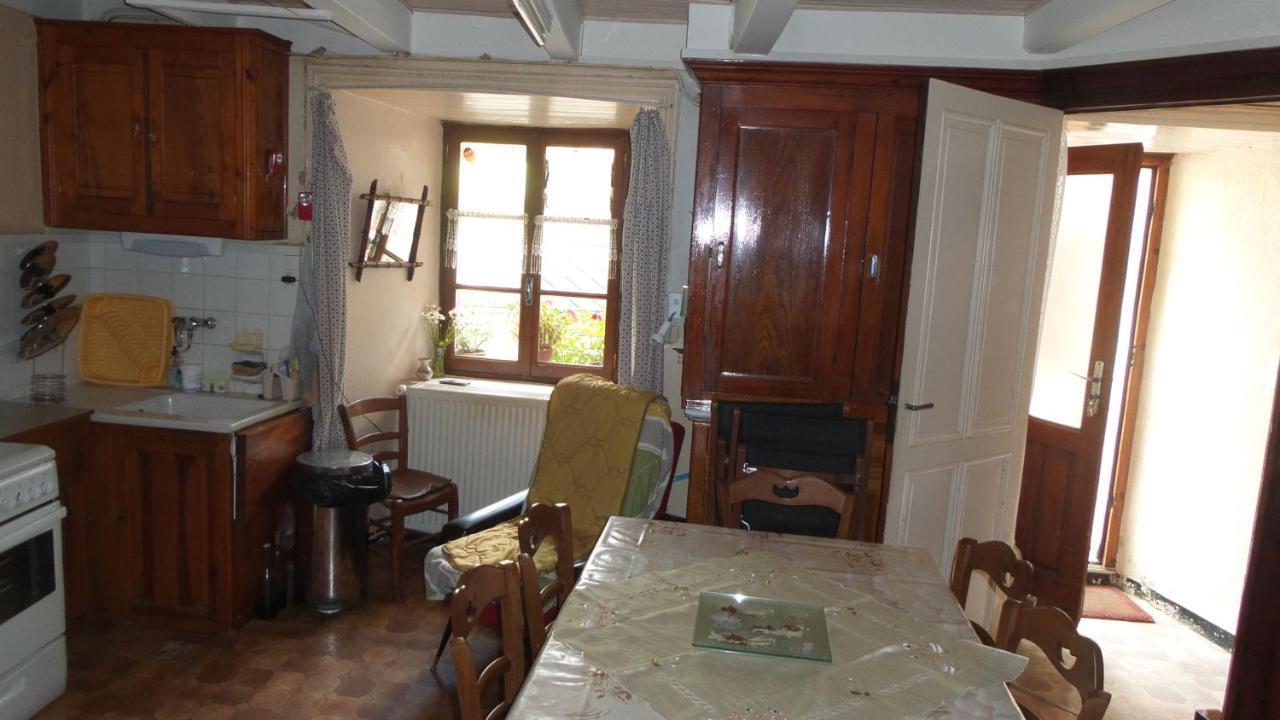 Maison De Famille Au Plateau Du Mezenc Les Vastres Luaran gambar