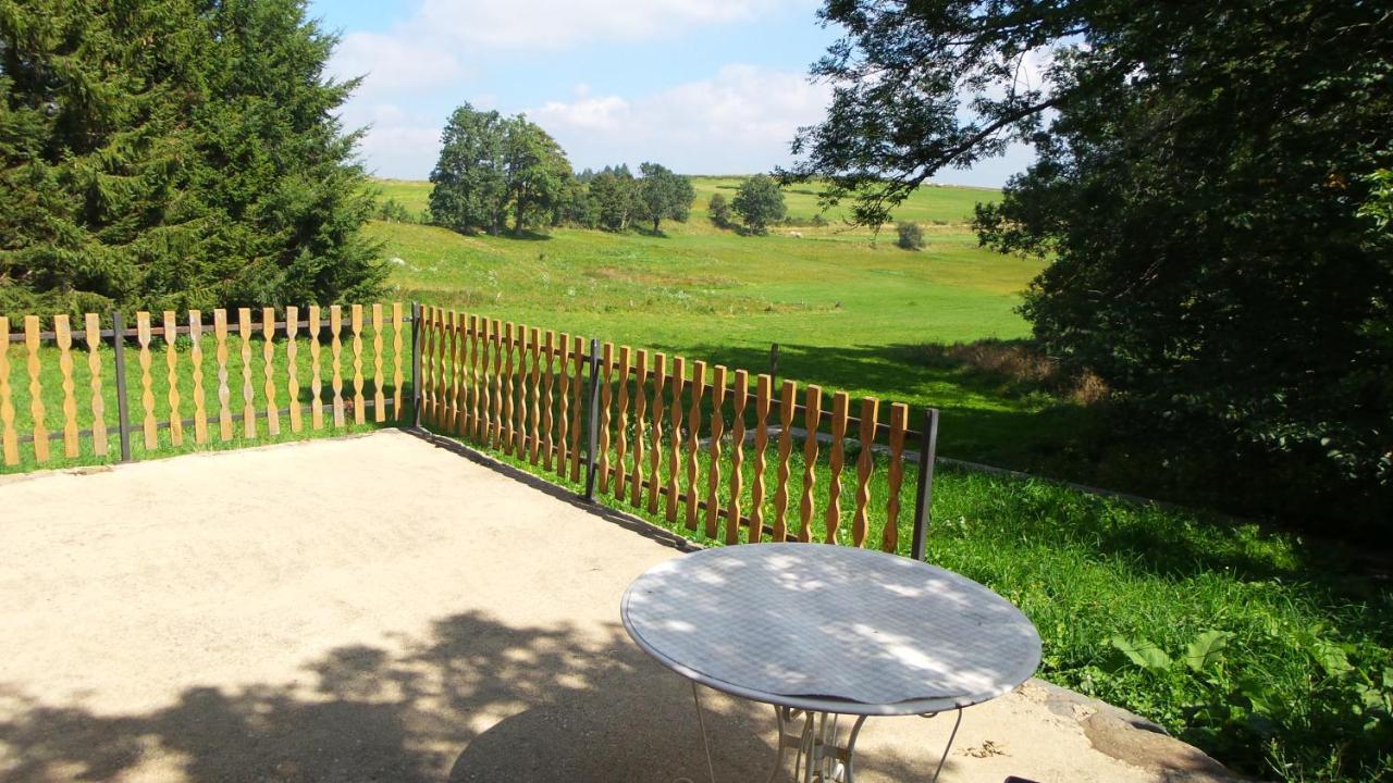 Maison De Famille Au Plateau Du Mezenc Les Vastres Luaran gambar